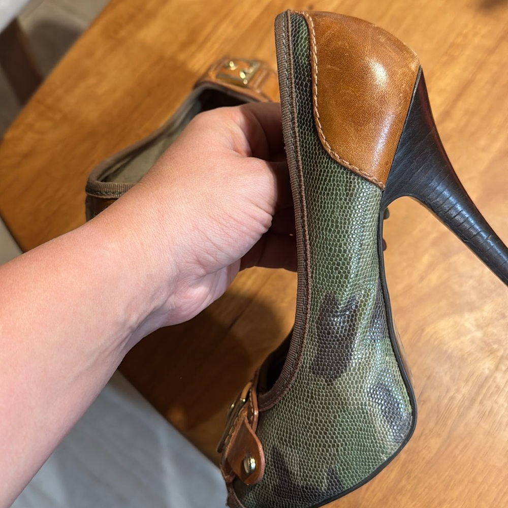 Gianni Bini Camo heels - Picture 6 of 7